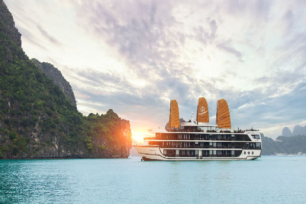 La Regina  Legend Halong bay 2 Days 1 Night - photo 15